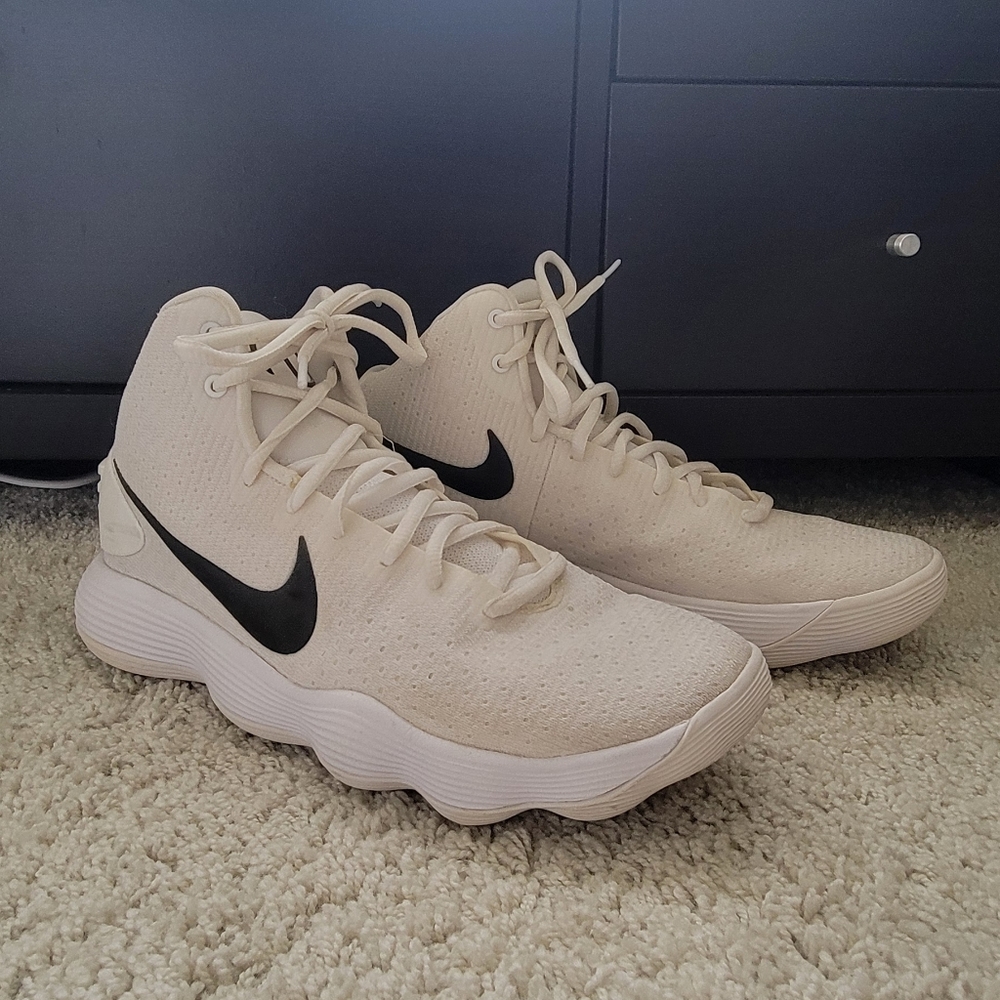Nike Hyperdunk Basketball Shoes